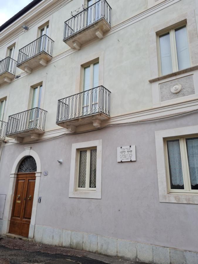 Apartamento Casa Giulia LʼAquila Exterior foto